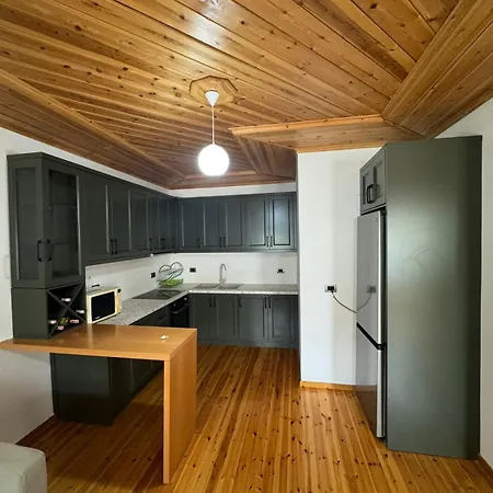 Central Apartment Gjirokaster Appartamento Gjirokastër