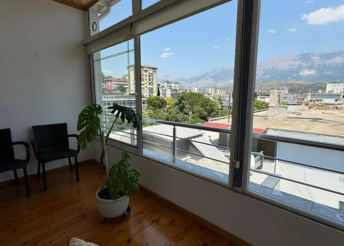 Central Apartment Gjirokaster